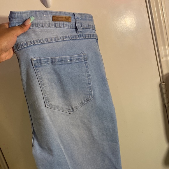 Great condition blue jeans - Picture 2 of 3